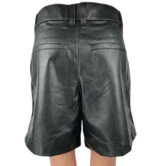 NEW Abercrombie & Fitch Black Vegan Faux Leather High Waist Bermuda Shorts Sz S - Picture 3 of 5